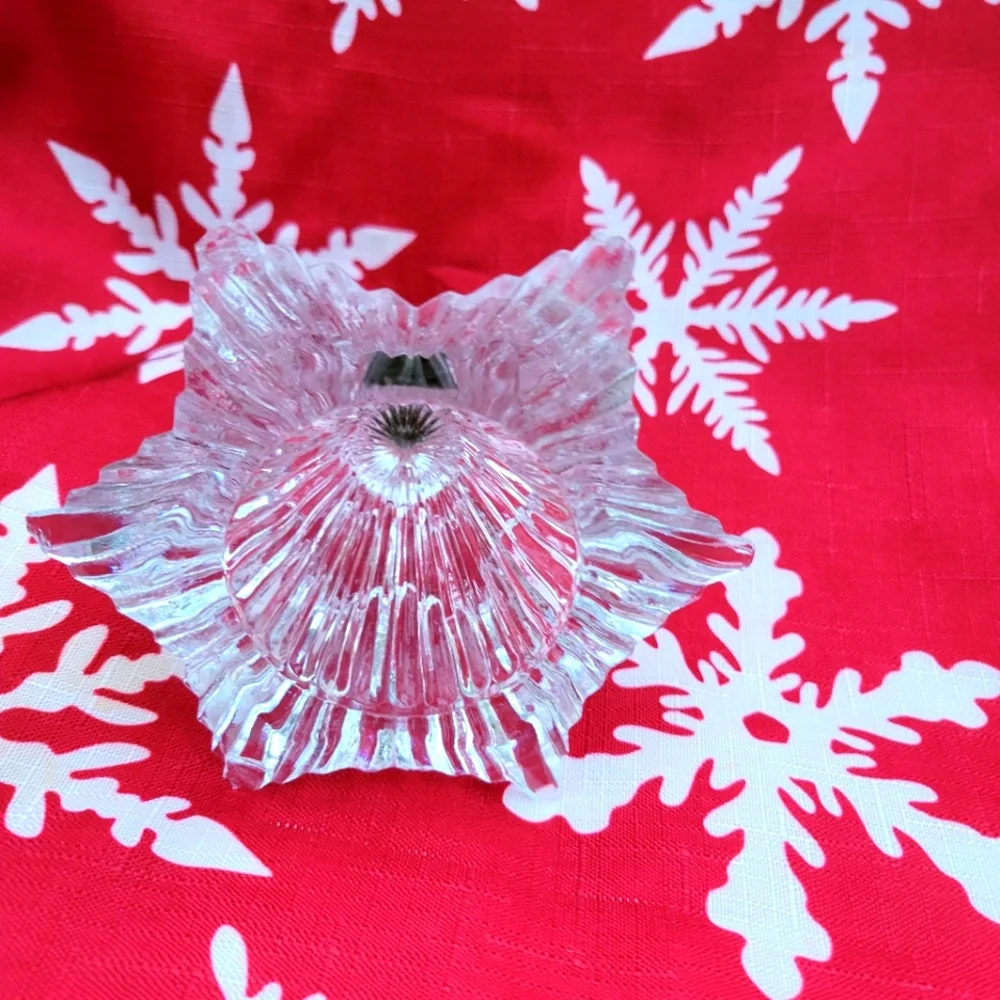 Avon Gallery Originals Crystal Christmas Tree Glass with Silverstone Star 6"Tall - Picture 5 of 5